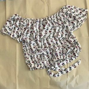 Off shoulder floral top